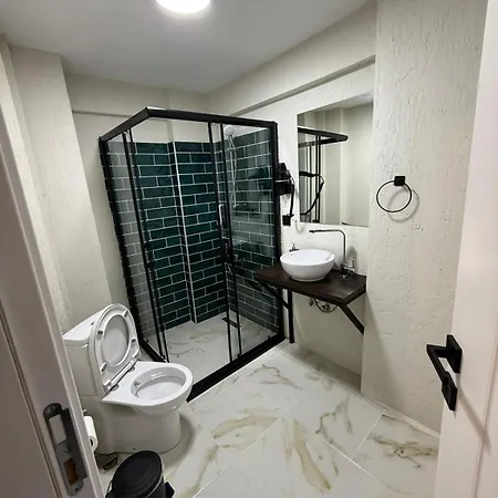Pera Line Hotel
