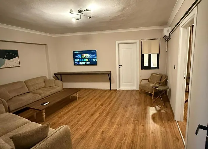 Pera Line Szálloda *